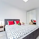 Apartment Homely Place Casa Verona - Stary Rynek - Parking Posen