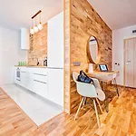 Apartamenty Homely Place Casa Verona - Stary Rynek - Parking