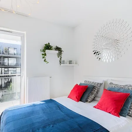 Apartament MIRA 11 Poznań Old Town&Parking