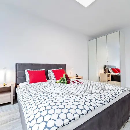 Apartament Homely Place Casa Verona - Stary Rynek - Parking Poznań