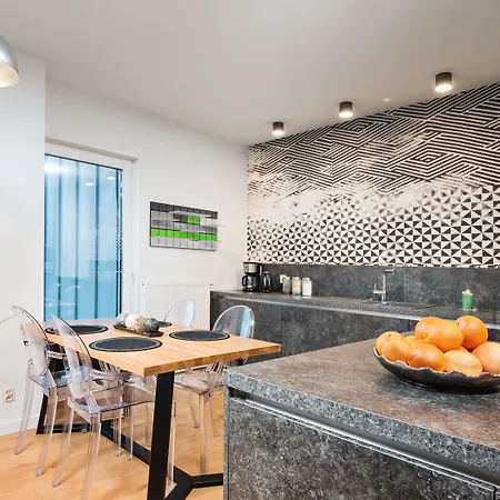 Apartamenty Homely Place Casa Verona - Stary Rynek - Parking Poznan