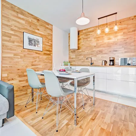 Apartamenty Homely Place Casa Verona - Stary Rynek - Parking Apartment