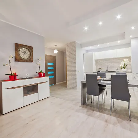 Apartamenty Homely Place Casa Verona - Stary Rynek - Parking