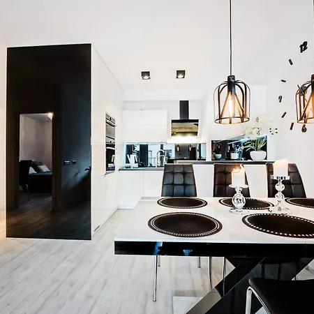 Apartamenty Homely Place Casa Verona - Stary Rynek - Parking Poznan