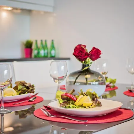 Apartament MIRA 11 Poznań Old Town&Parking